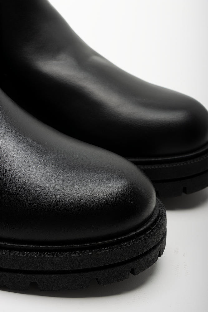 Chunky Chelsea Boot Black (2)