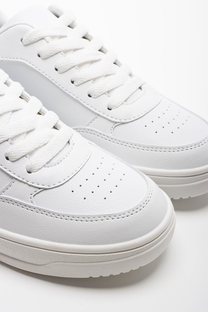 Court Sneaker White (2)