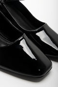 Heel Black (2)