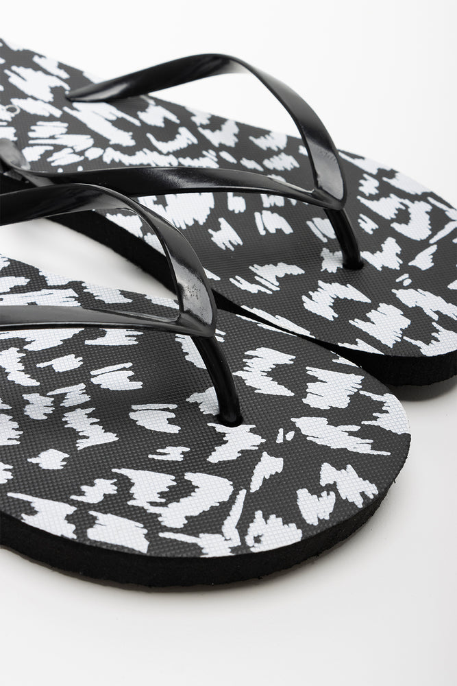 Abstract Flip Flop Black (2)