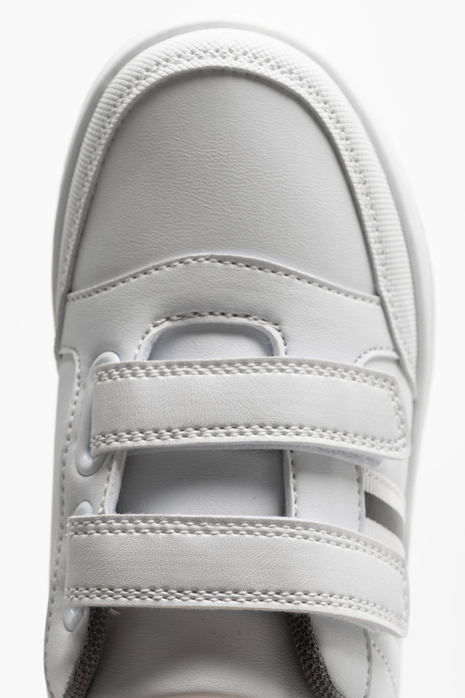 Trainer White (4)