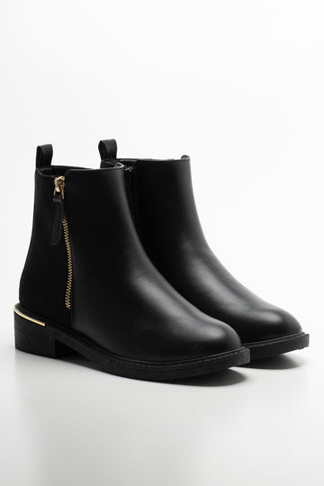 Refined Chelsea Boot Black