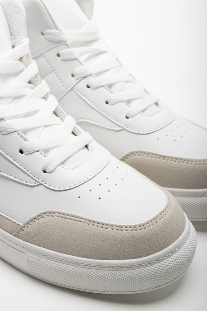 Court High Top Sneaker White (2)