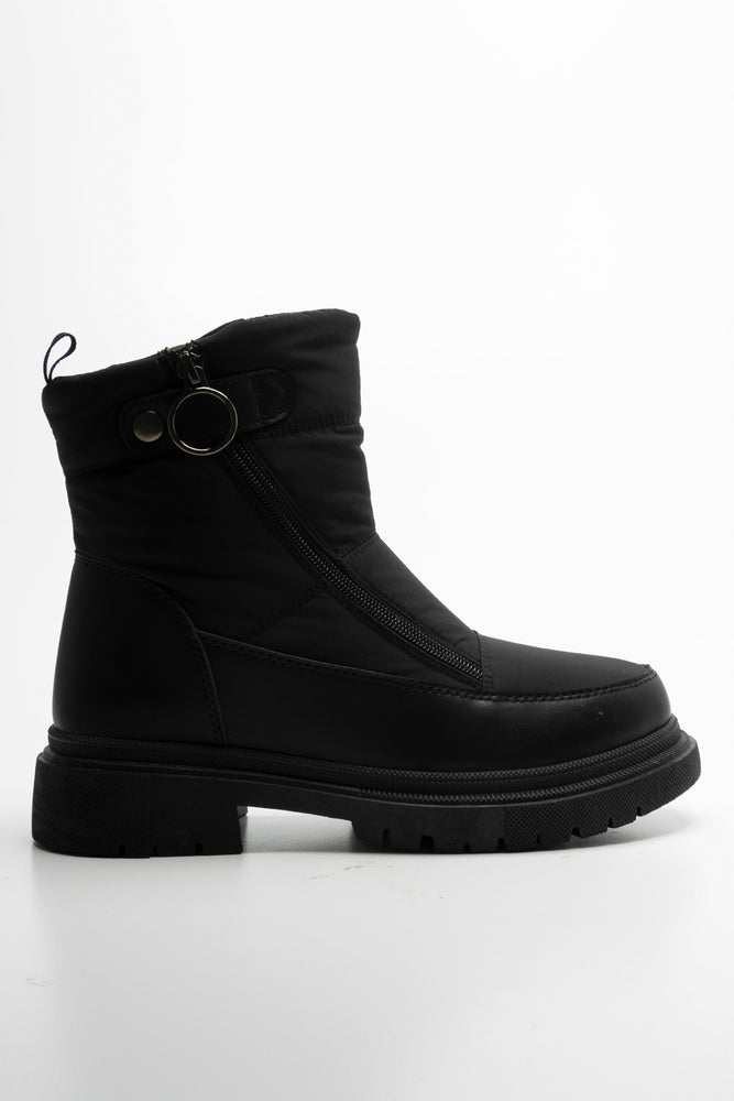 Boots Black