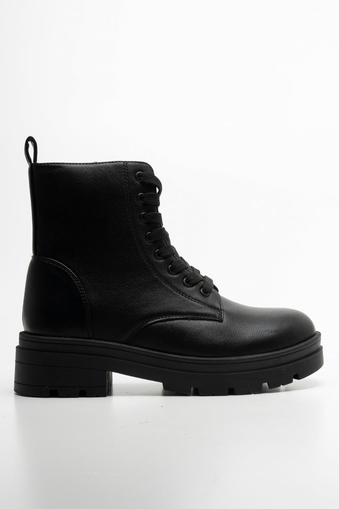 Boots Black