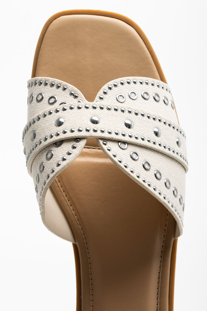 Studded Sandal Cream (4)